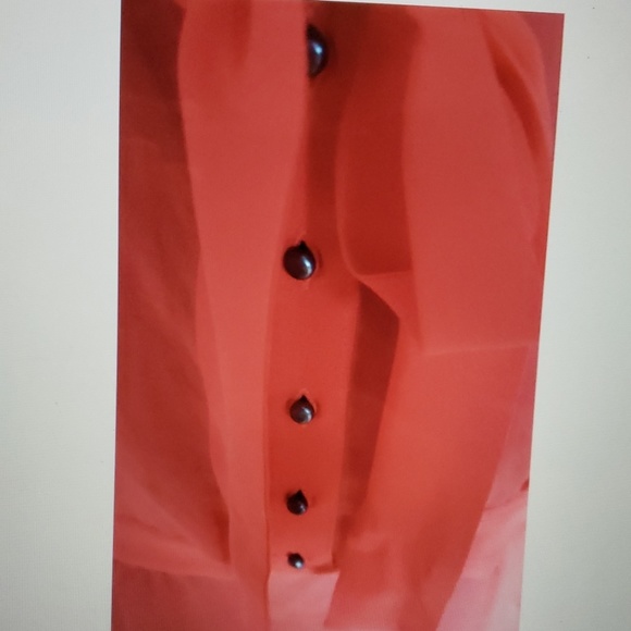 Red blouse - Picture 2 of 4